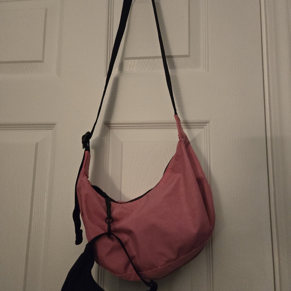 Baggu Small Crescent Bag - Picture 4 of 4
